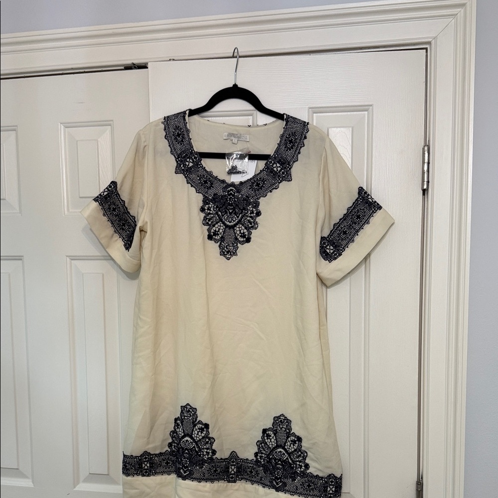 NWT Anthropologie Cream Tunic with Black Lace Accents